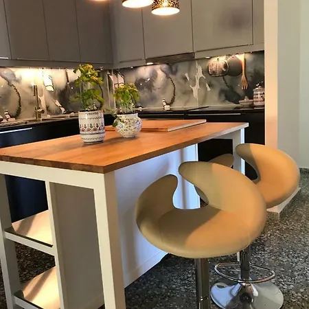 Lovely Old Town Apartamento *